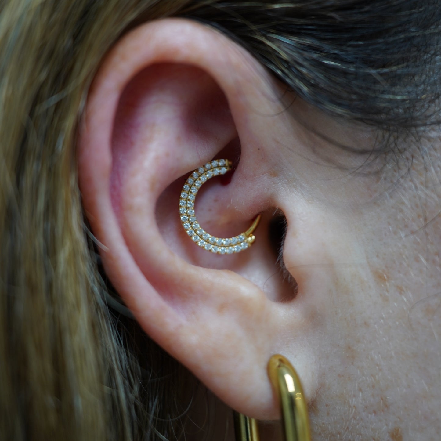 Ear Piercing Service // Perforación de Orejas