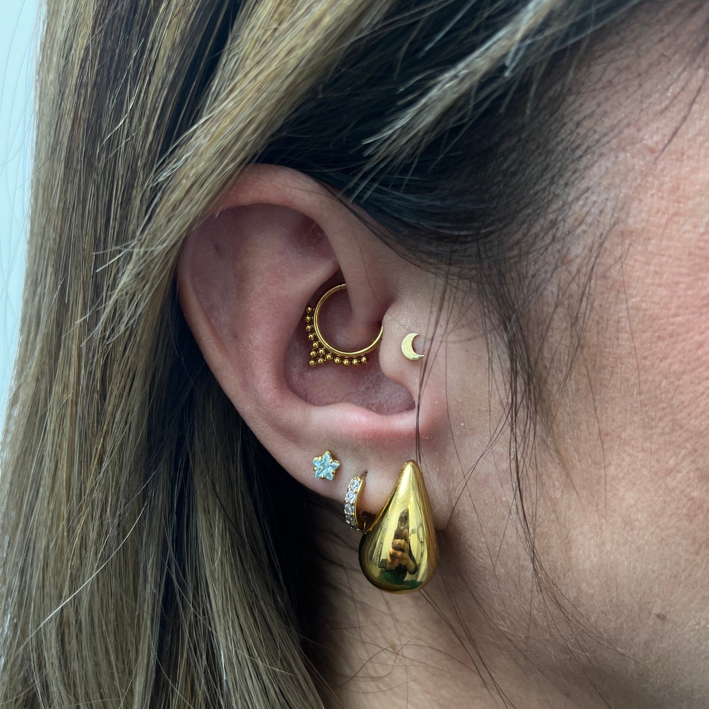 Ear Piercing Service // Perforación de Orejas
