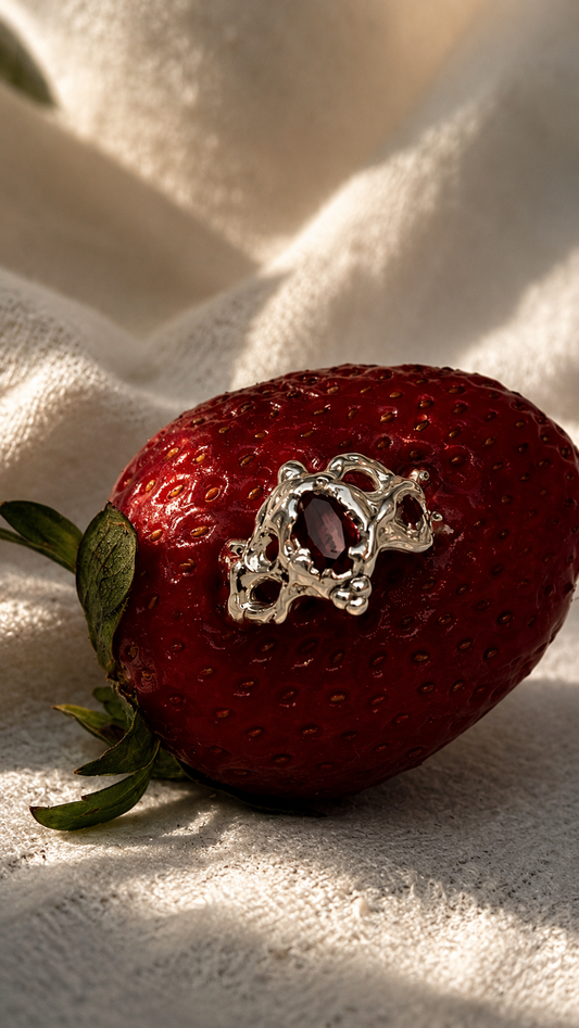 Heirloom Nr.002 - The Empress